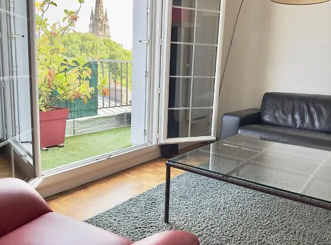 Spacieux Lumineux Confort Terrasse *